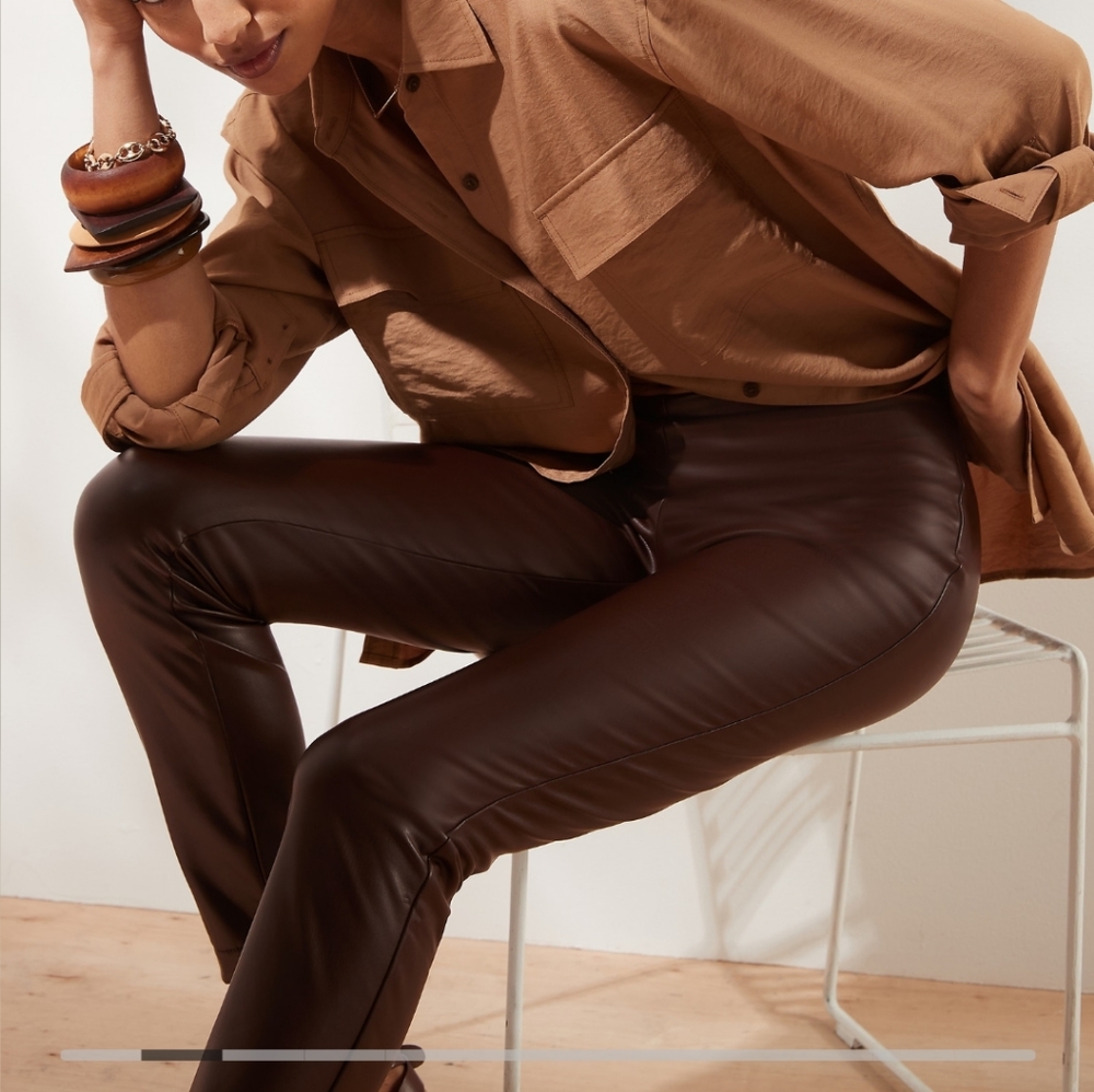 COPY - Gorgeous High Rise Vegan Leather Leggings - Picture 4 of 7